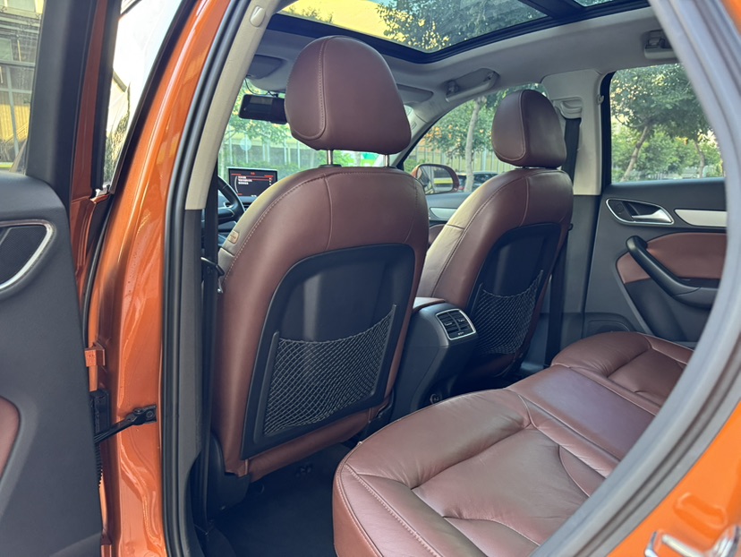 Audi Q3 2017 car image #6