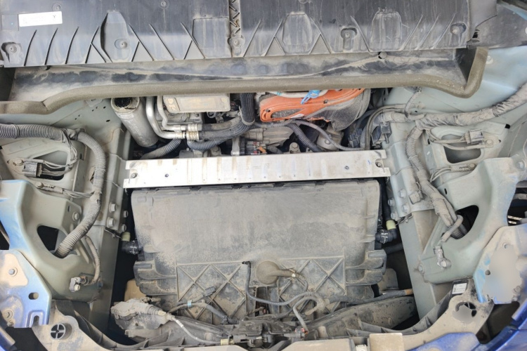 Tesla Model Y 2021 car image #22