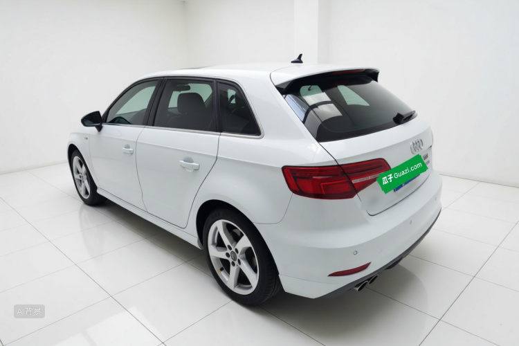 Audi A3 2019 car image #5