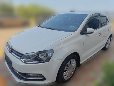Volkswagen Polo 2016 car image 