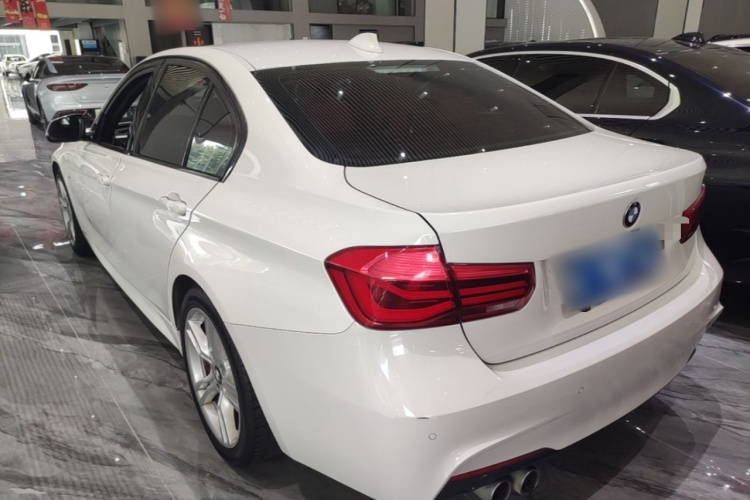 BMW 3 Series 2019 #5 BMW 3 Series 2019 car image #5