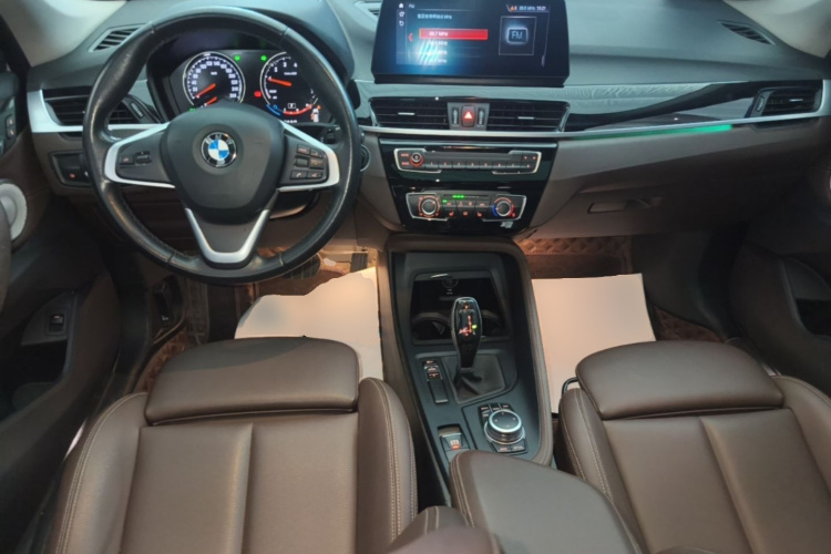 BMW X1 2021 imagen de coche #10