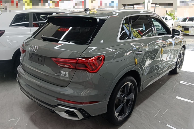 Audi Q3 2024 immagine di auto #7
