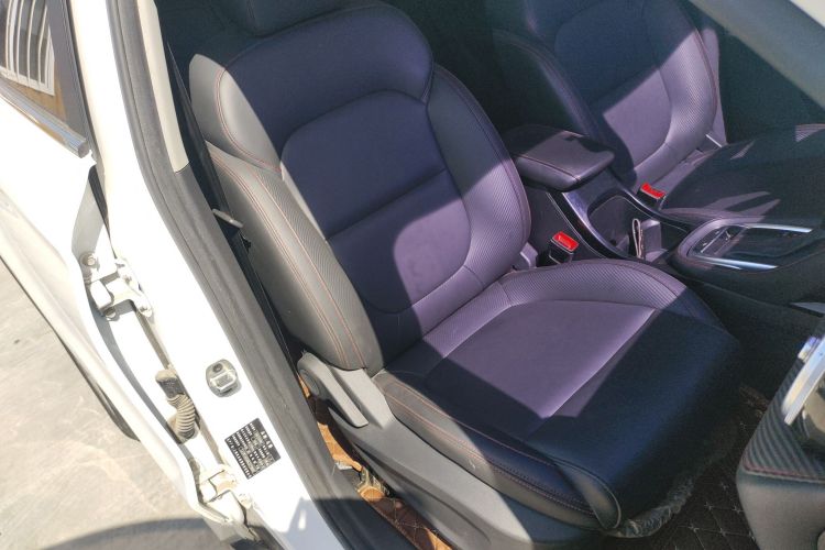 MG ZS 2020 car image #24