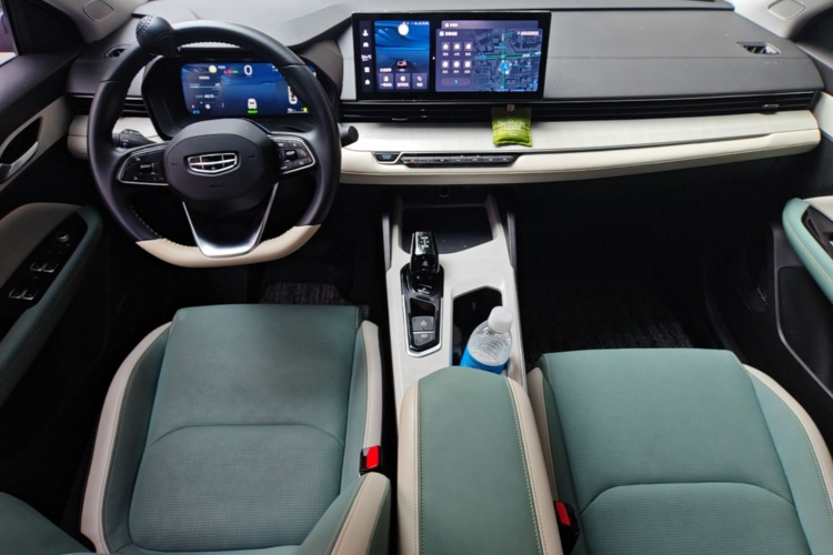 GEELY Emgrand L HiP 2022 car image #11