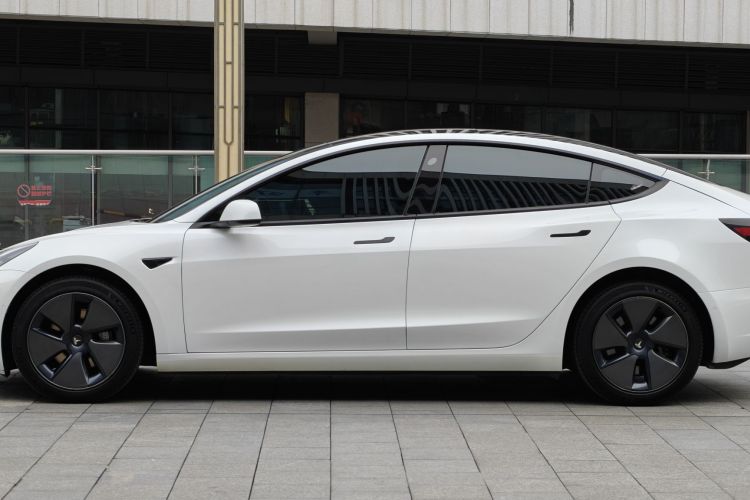 Tesla Model 3 2023 #4 Tesla Model 3 2023 car image #4