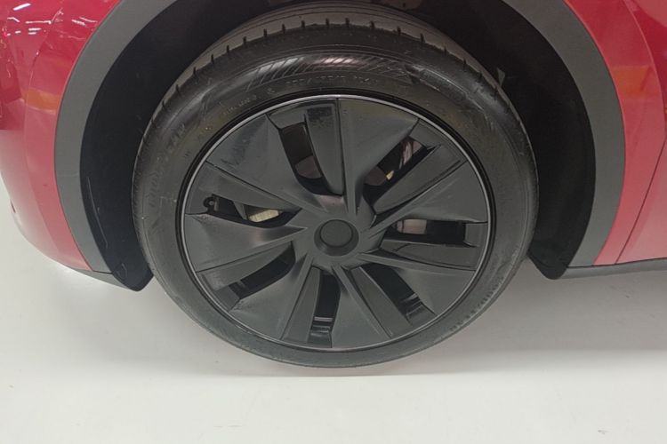 Tesla Model Y 2024 #9 Tesla Model Y 2024 immagine di auto #9