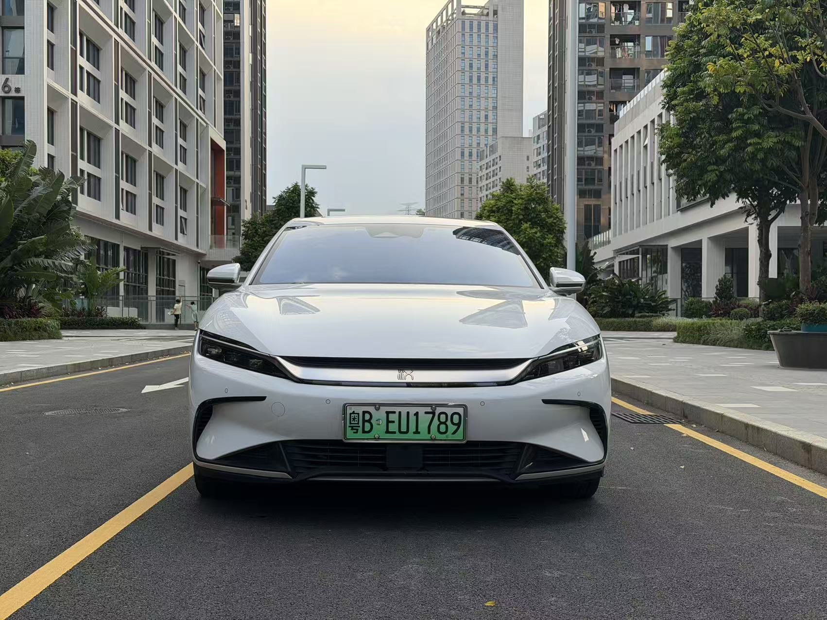 BYD Han 2024 car image #2