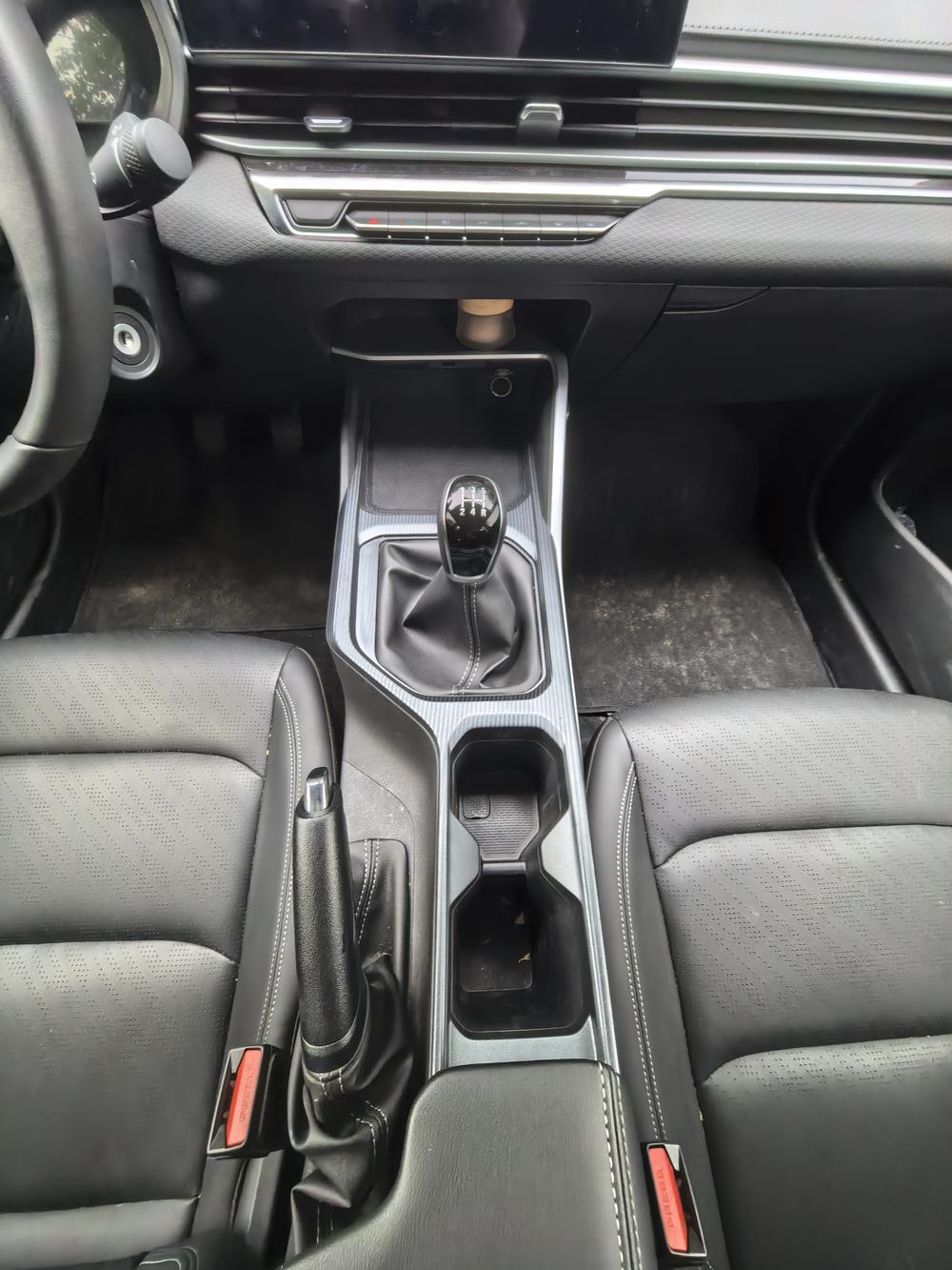 GEELY Emgrand 2023 #12 GEELY Emgrand 2023 imagem de carro #12