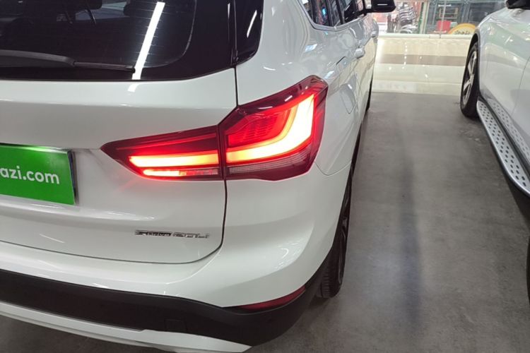BMW X1 2021 صورة سيارة #8