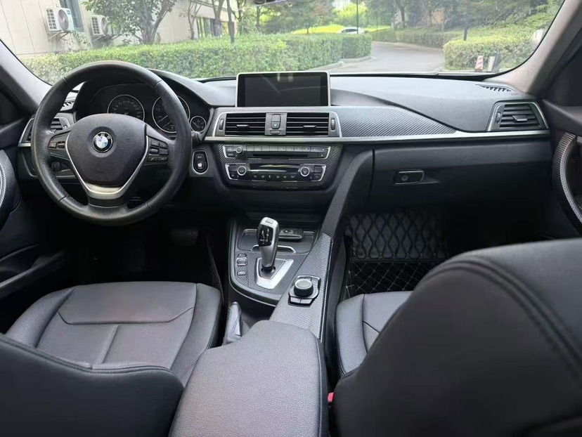 BMW 3 Series 2017 #5 BMW 3 Series 2017 car image #5