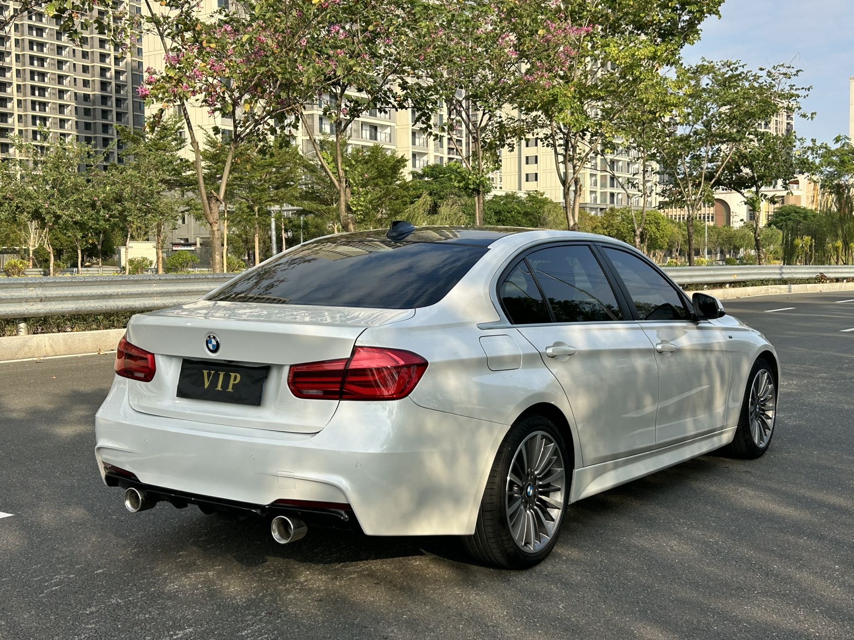 BMW 3 Series 2019 imagem de carro #6
