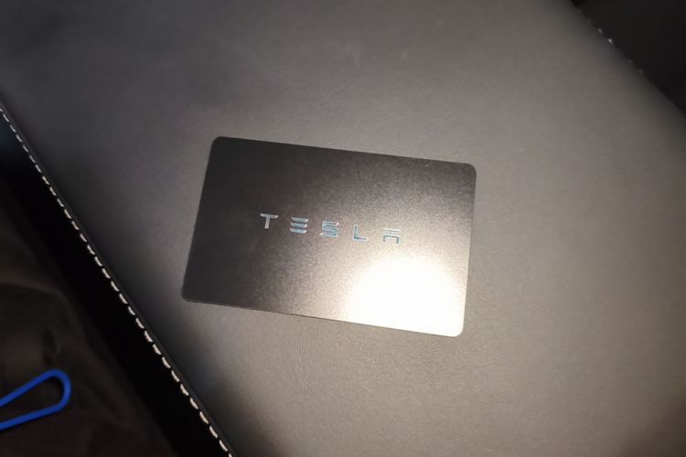 Tesla Model Y 2024 #9 Tesla Model Y 2024 car image #9