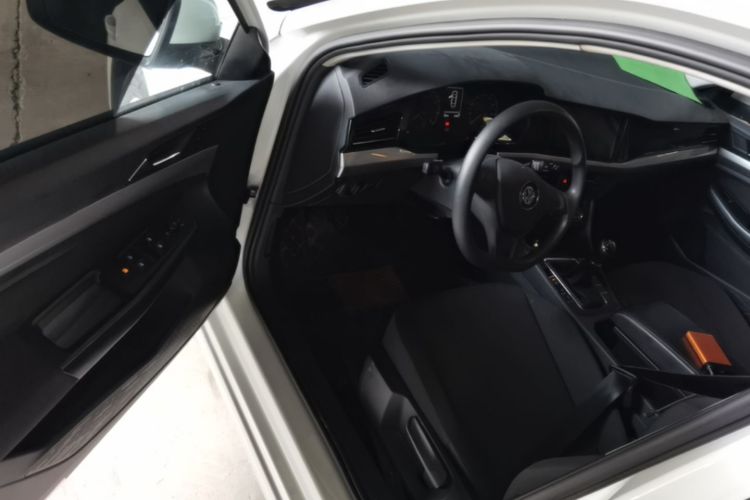 Volkswagen Bora 2019 car image #16