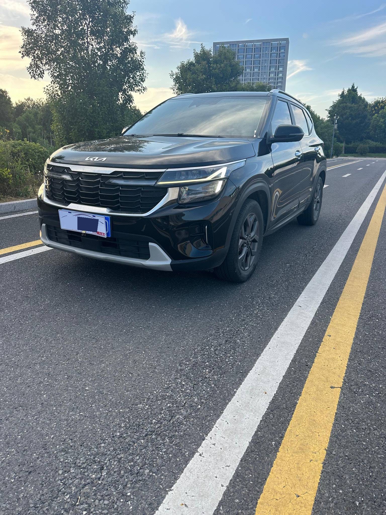 Kia Seltos 2023 car image 