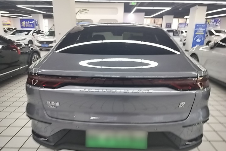 BYD Han 2023 image de voiture #4