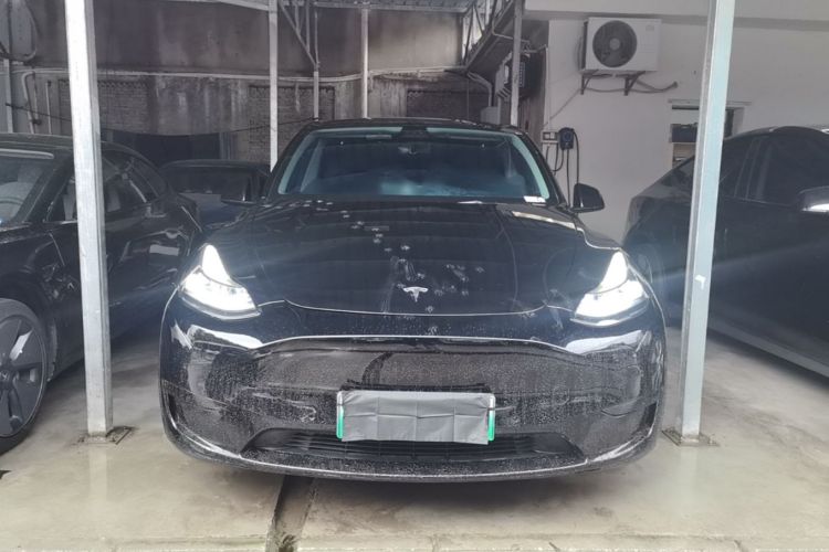 Tesla Model Y 2022 car image #3