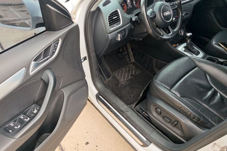 Audi Q3 2015 #16 Audi Q3 2015 car image #16