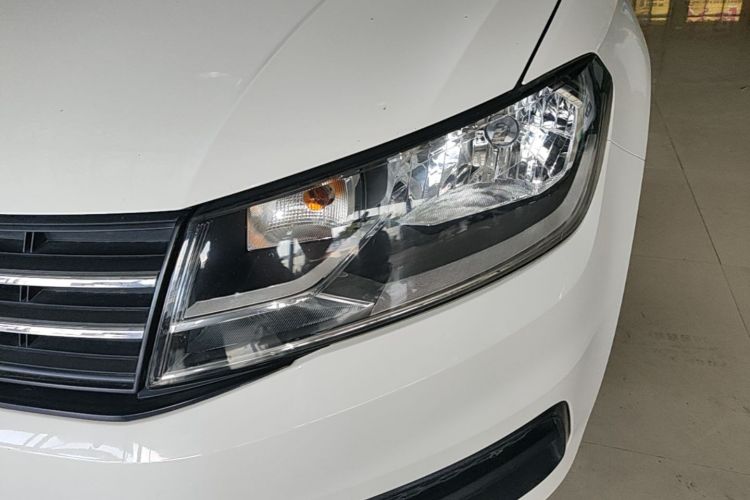 Volkswagen Santana 2020 car image #23