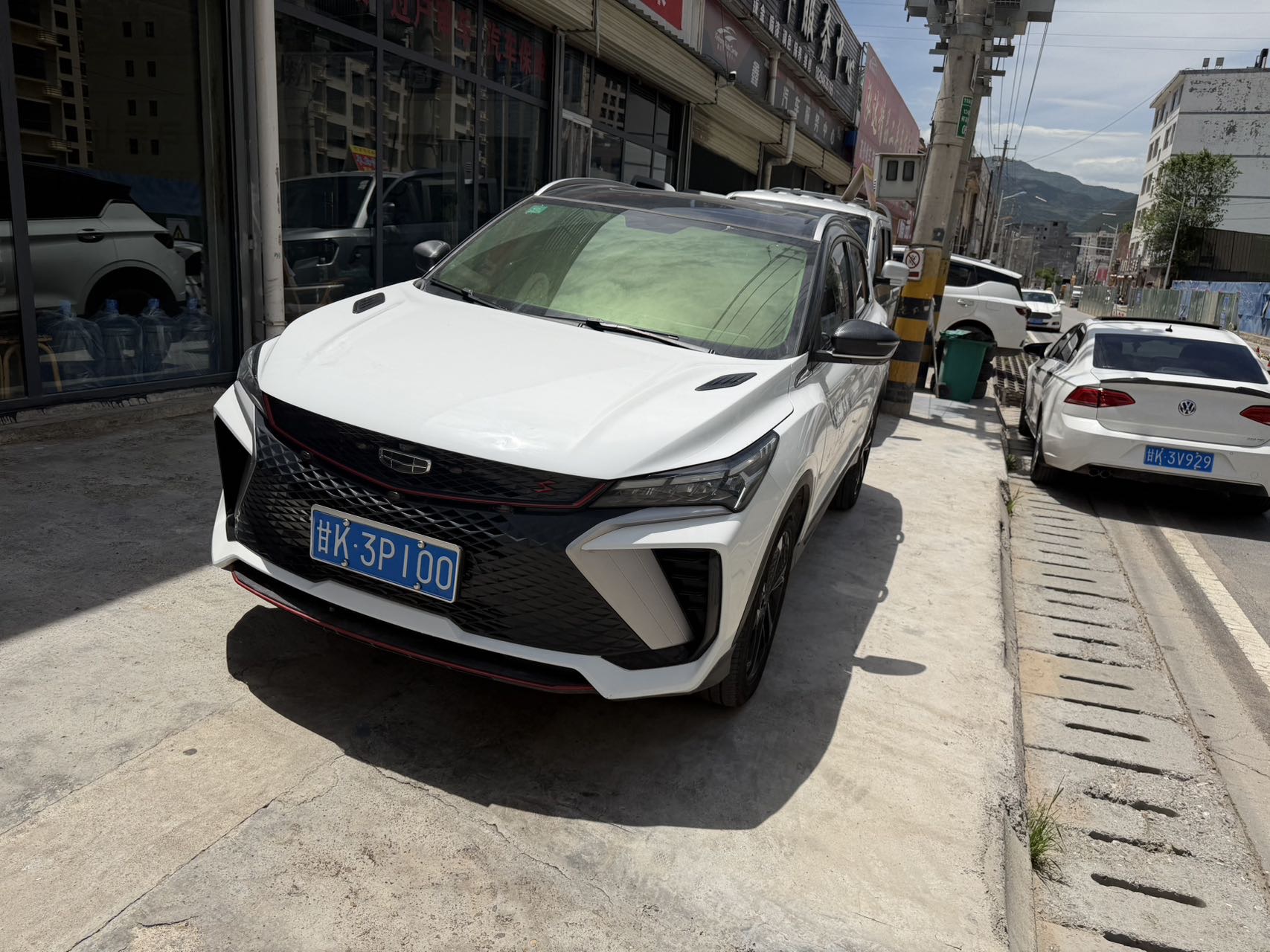 GEELY Coolray 2023 car image 