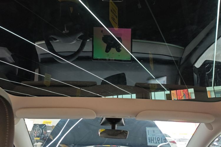 Tesla Model Y 2024 car image #18