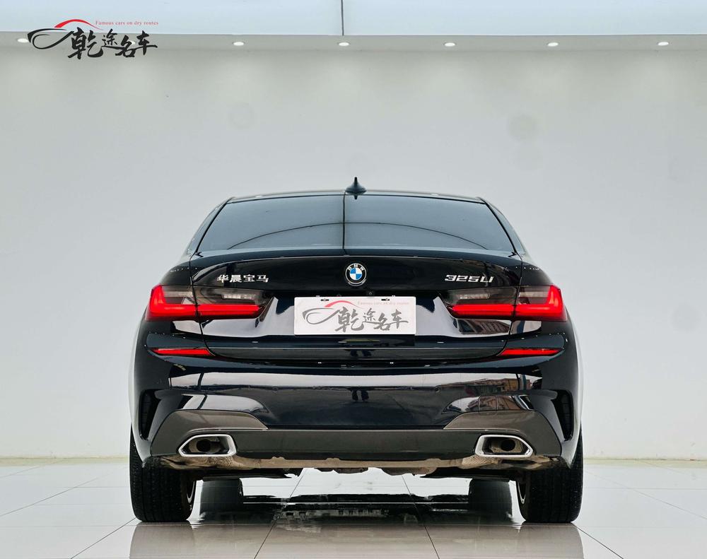 BMW 3 Series 2022 car image #6