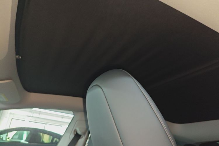 Tesla Model Y 2024 صورة سيارة #18