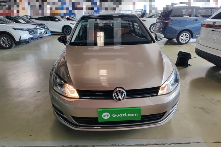 Volkswagen Golf 2017 car image #3
