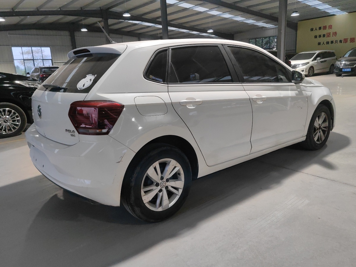 Volkswagen Polo 2021 car image #8