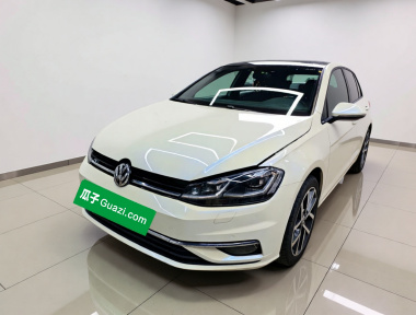 Volkswagen Golf 2018 car image 