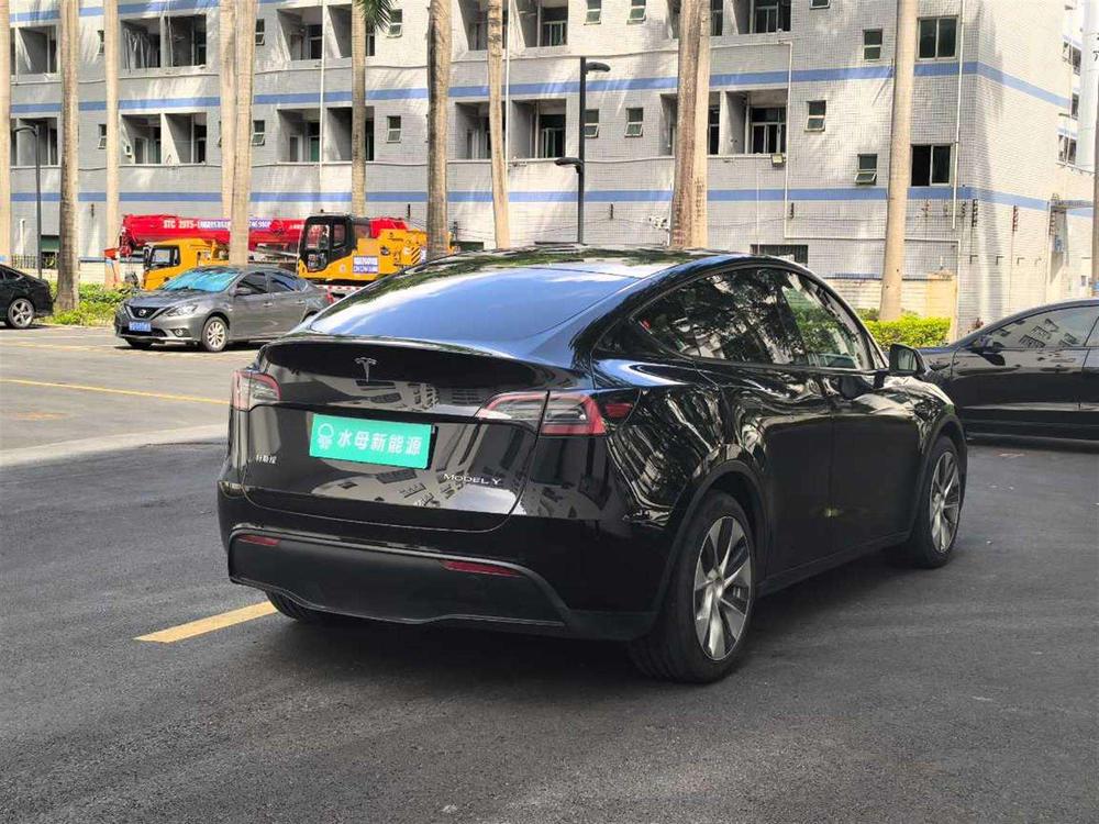 Tesla Model Y 2021 #5 Tesla Model Y 2021 car image #5