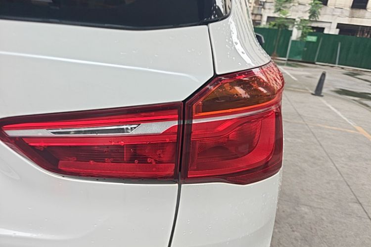 BMW X1 2018 car image #8