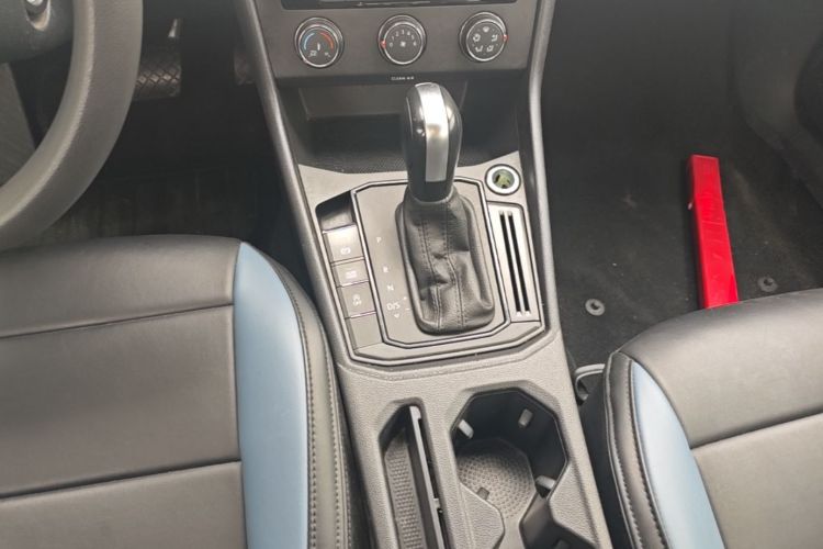 Volkswagen Lavida 2023 car image #14