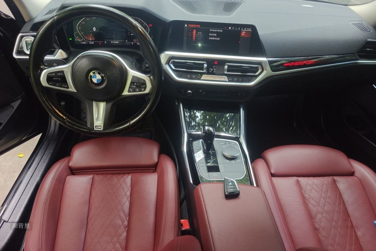 BMW 3 Series 2022 car image #11