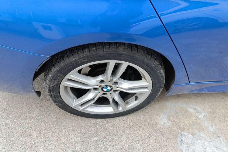 BMW 3 Series 2017 immagine di auto #10