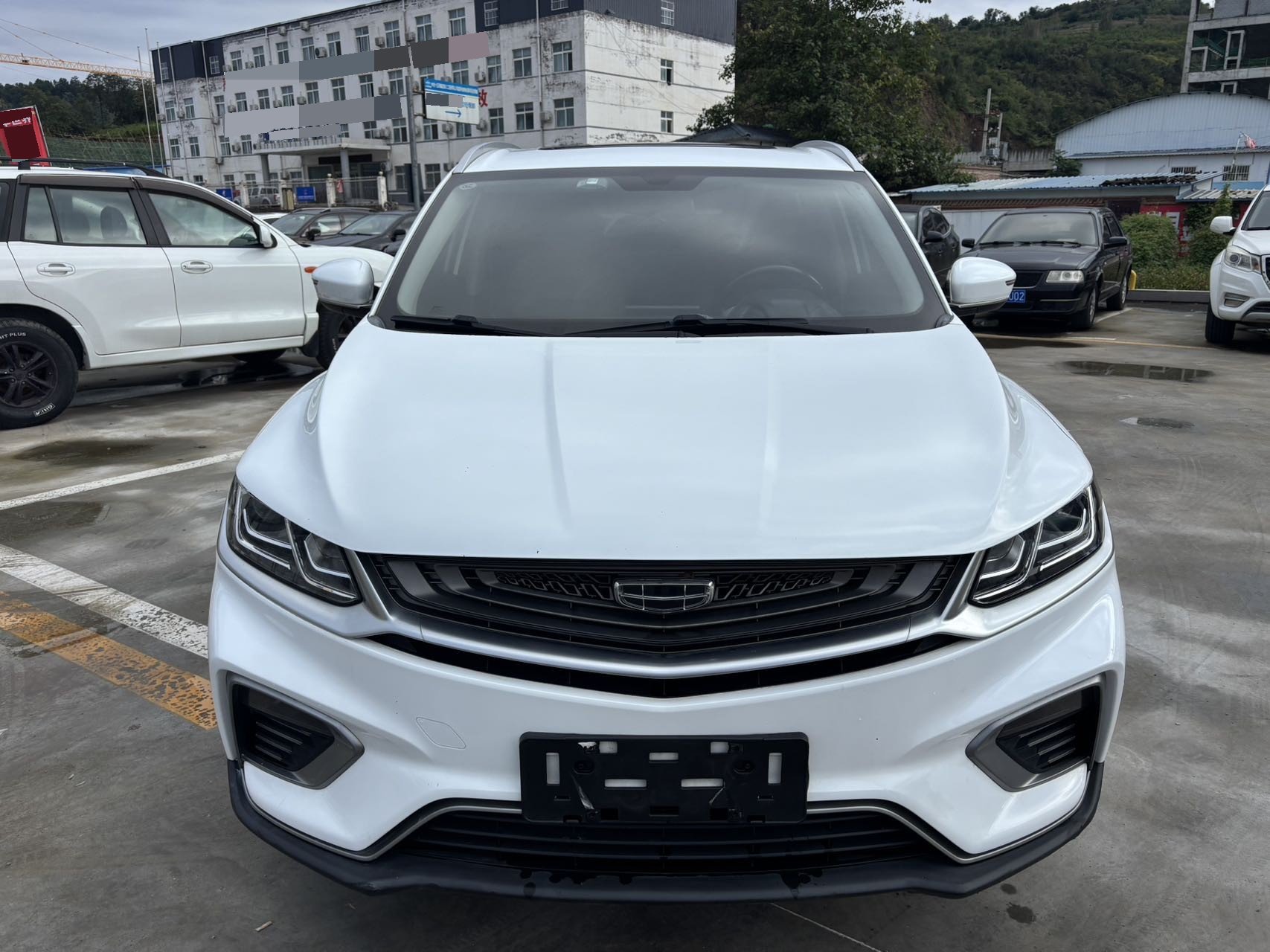 GEELY Coolray 2021 car image #2