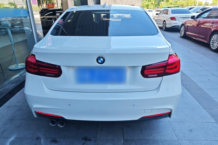 BMW 3 Series 2018 #6 BMW 3 Series 2018 car image #6