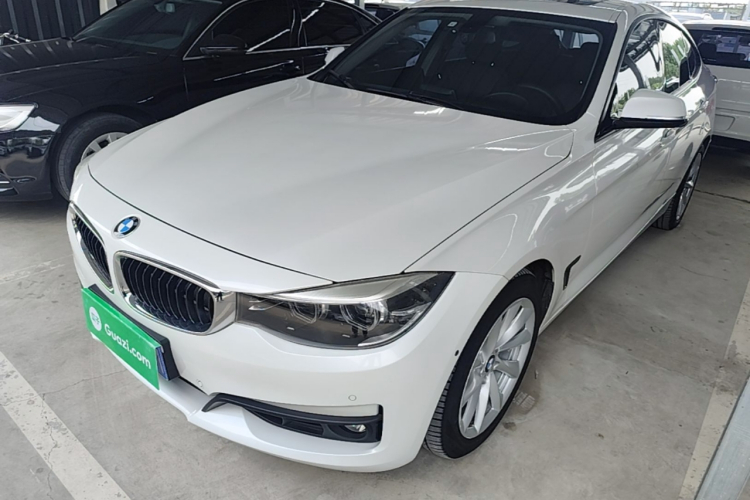 BMW 3 Series GT 2018 car image #2