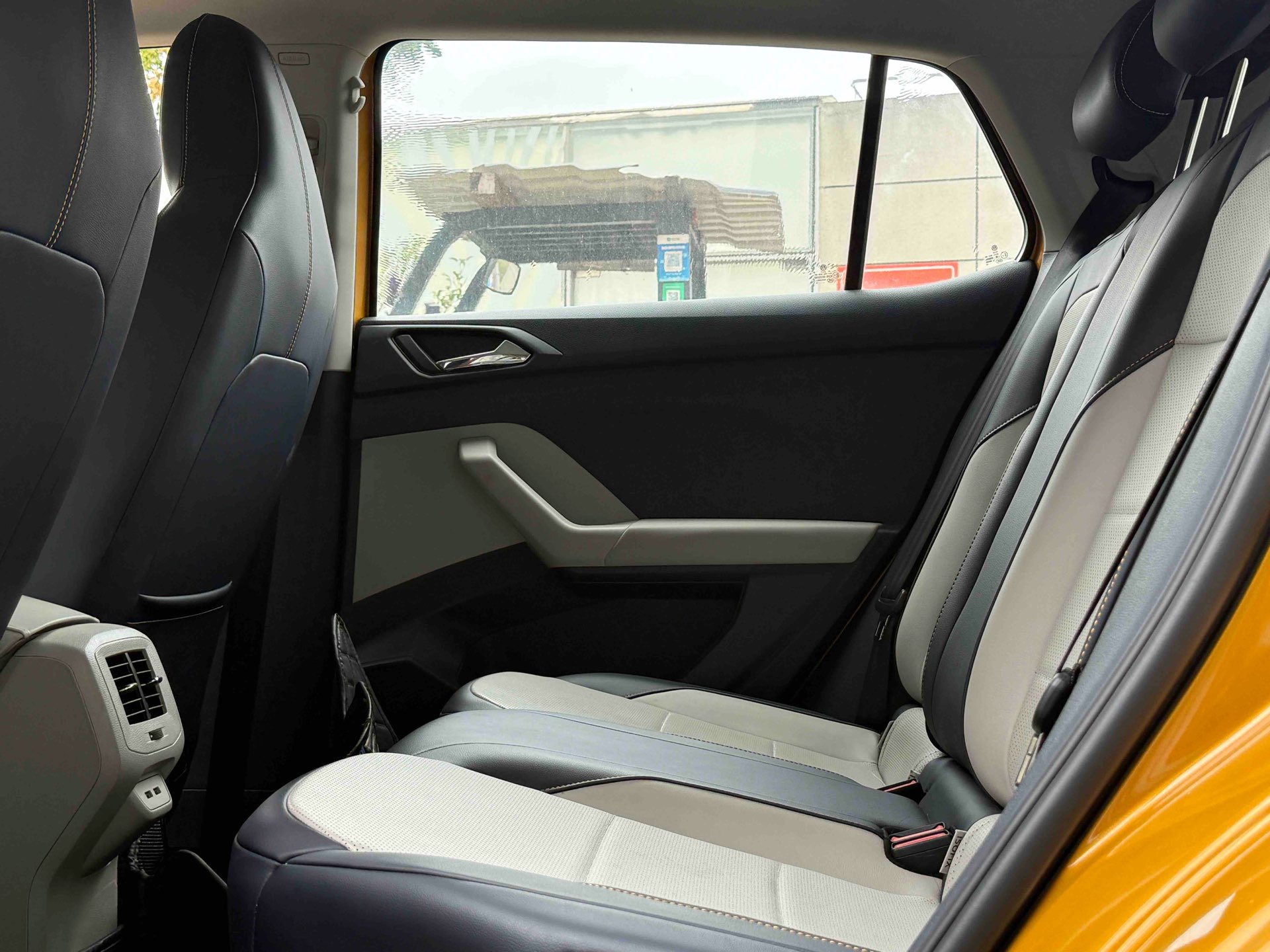 Volkswagen T-Cross 2019 car image #7