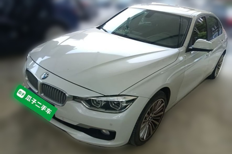 BMW 3 Series 2018 #2 BMW 3 Series 2018 car image #2