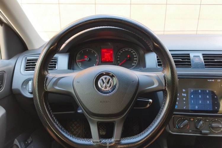Volkswagen Santana 2021 car image #11