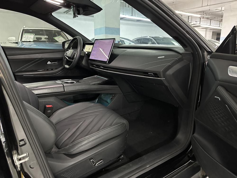 Deepal SL03 2025 car image #13