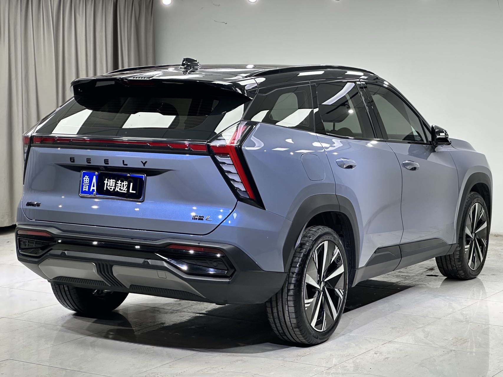 GEELY Boyue L 2022 car image #9
