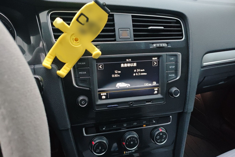 Volkswagen Golf 2017 изображение автомобиля #17