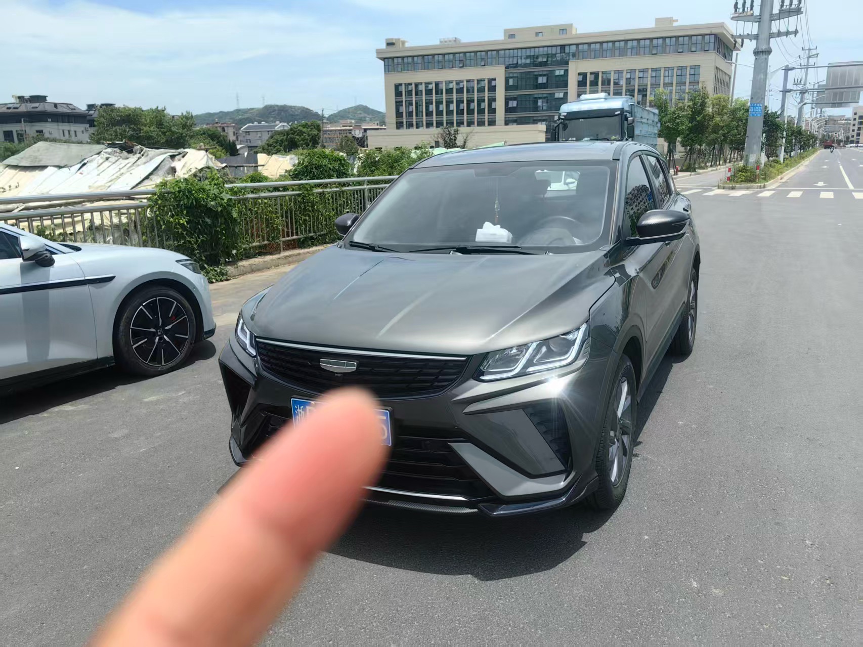 GEELY Coolray 2025 car image 