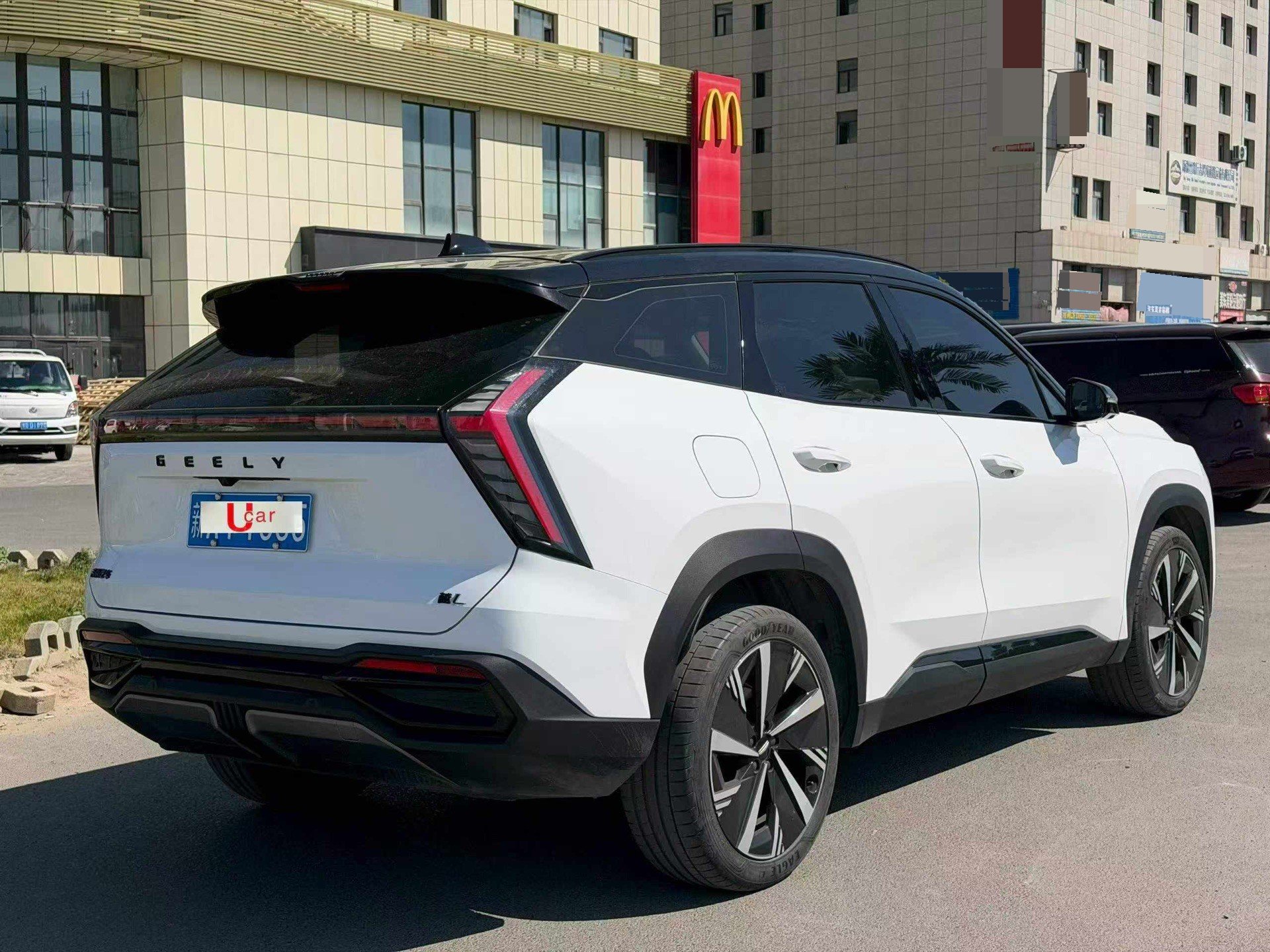GEELY Boyue L 2023 car image #2