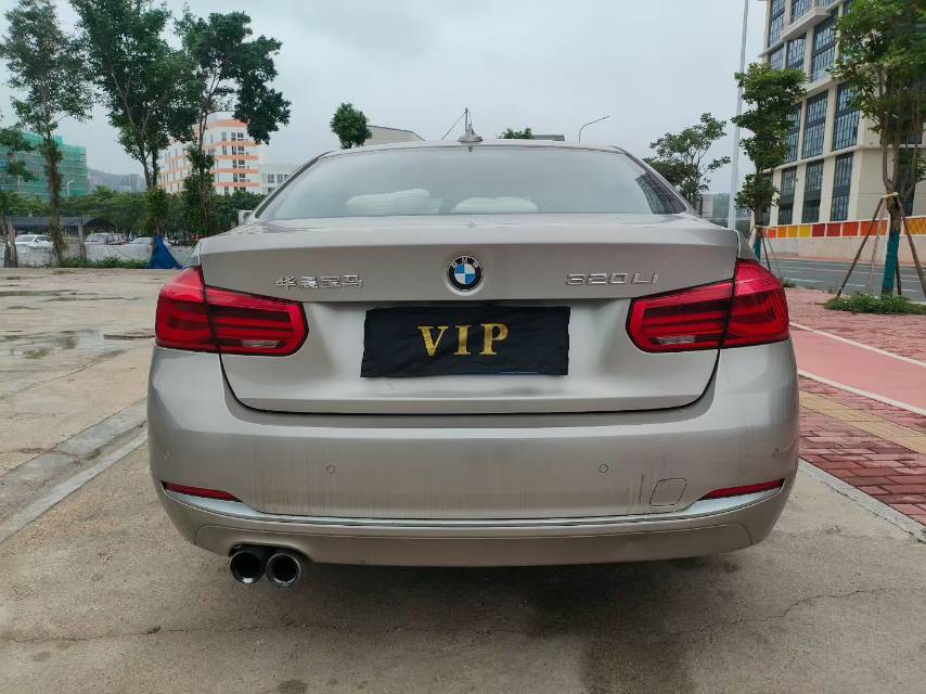 BMW 3 Series 2019 car image #7