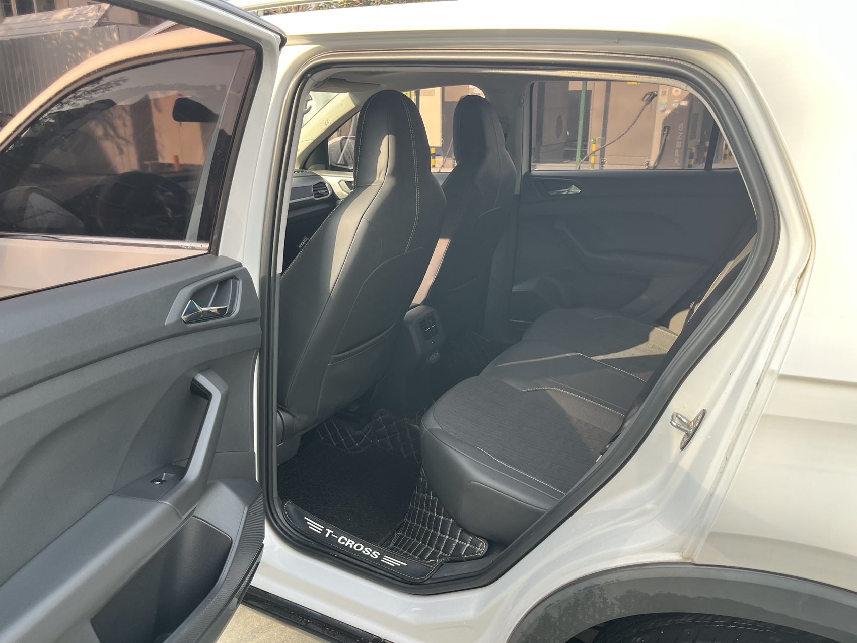 Volkswagen T-Cross 2020 immagine di auto #7