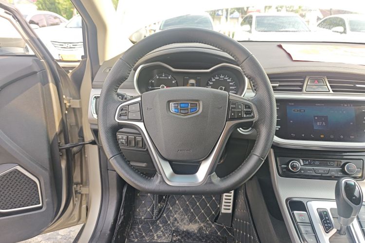 GEELY Emgrand GS 2019 صورة سيارة #11