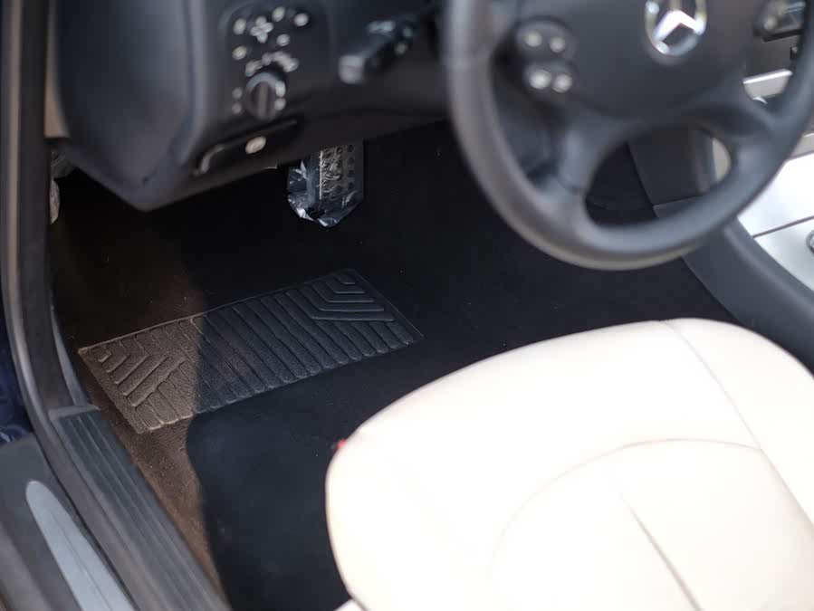 Mercedes-Benz CLK Class 2008 #50 Mercedes-Benz CLK Class 2008 immagine di auto #50